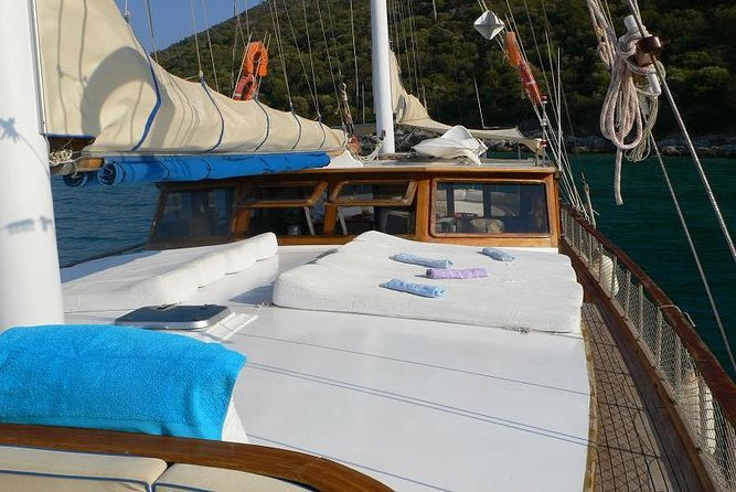 Bodrum Private Gulet Tour With Lunch - Customer Reviews and Tour Experience