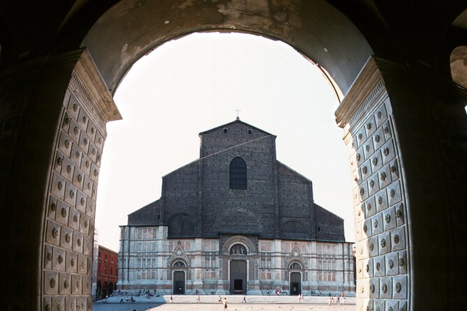 Bolognas Ancient and Recent History: A Self-Guided Audio Tour - Private and Exclusive Tours