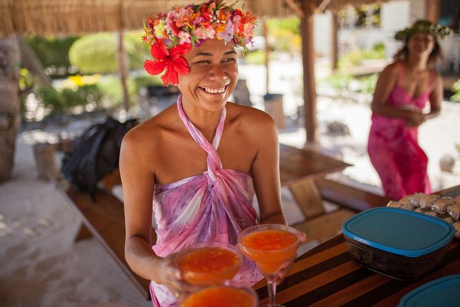 Bora Bora Snorkel Cruise by Polynesian Outrigger Canoe With BBQ Island Lunch - Canoe and Equipment