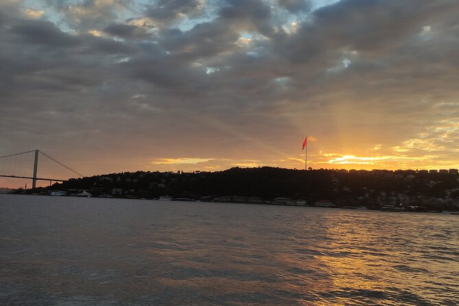 Bosphorus Sunset Cruise Tour, Feel Special On A Luxury Yacht - Convenient Meeting Point and End Point
