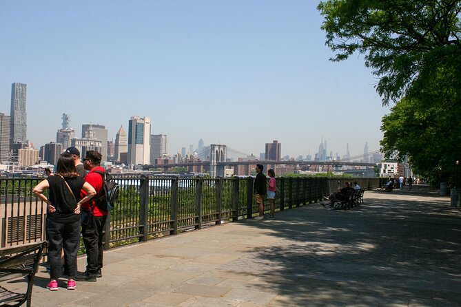 Brooklyn Heights, Brooklyn Bridge, and DUMBO Food Tour - Indulge in Mouthwatering Pizza