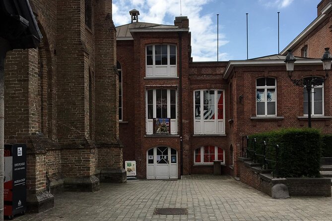 Bruges' Legends and Hidden Treasures: A Self-Guided Audio Tour - Engaging Audio Commentary