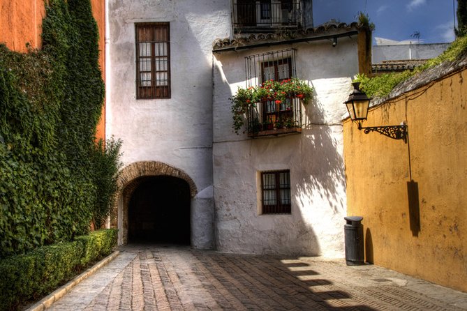 Cadiz Shore Excursion: Private Jewish Heritage Tour of Seville - Itinerary for the Day