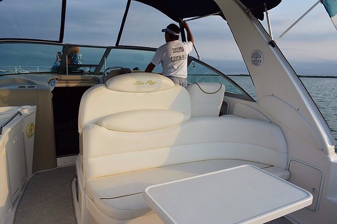Cancun Bay Private 2-Hour on a Luxury Yacht - Turquoise Waters of the Caribbean