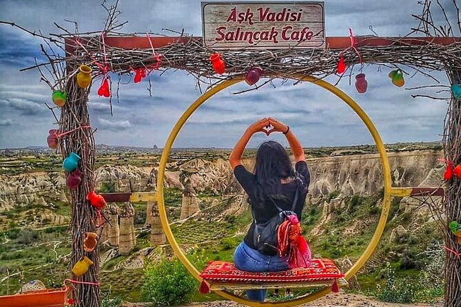 Cappadocia Goreme, Wine Factory, Fairy Chimneys Tour - Meeting and Pickup