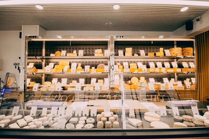 Cheese Tasting With Certified Cheese Monger in the Latin Quarter - Indulge in a Variety of Cheese Samples