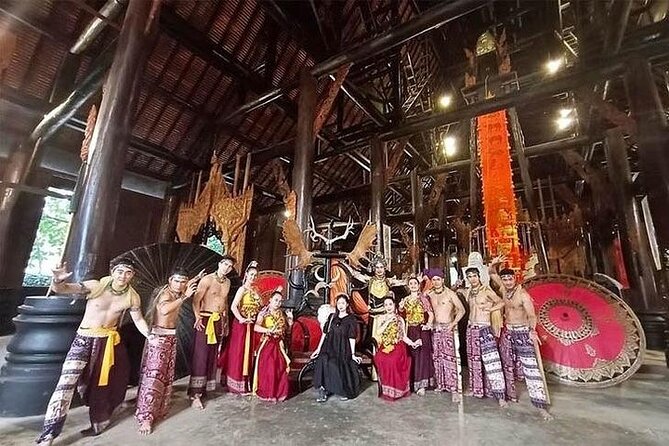CHIANG MAI-CHIANG RAI: White Temple-Bann Dam Museum-Blue Temple - Blue Temple - Wat Rong Suea Ten