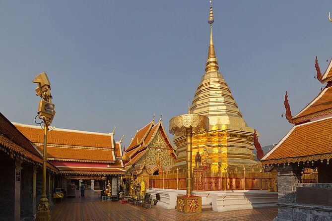 Chiang Mai Temples & City History Trip – Half Day Private Tour - Taking in the Local History and Traditions