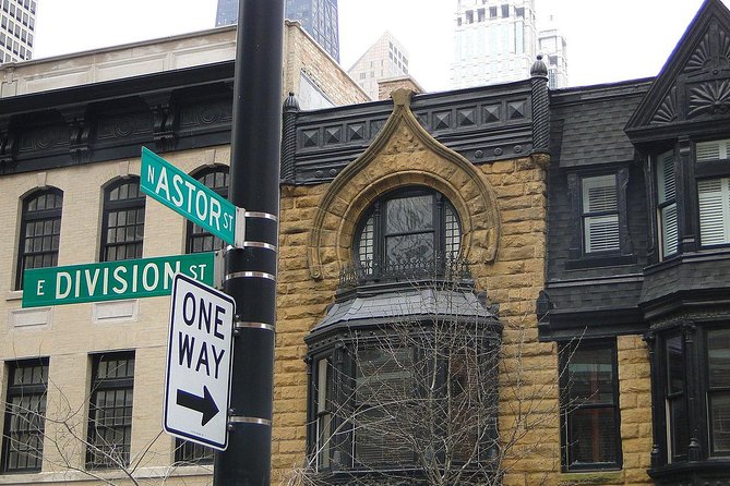 Chicagos Gold Coast Hidden History: A Self-Guided Audio Walk - Benefits of a Self-Guided Audio Walk