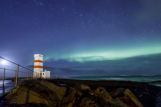 Classic Northern Lights Tour From Reykjavik With Live Guide and Touch-Screen Audio Guide - Meeting and Pickup