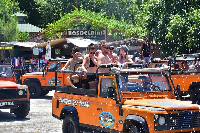 Combi Safari Offroad Adventure With Picnic - Enjoy a Picnic Lunch by the Obacay River