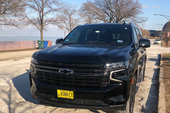 Curbside SUV Transfer From ORD to Downtown Chicago - No Waiting or Sharing With Others