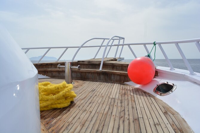 خاصية يخت ليوم كامل في شرم الشيخ - تجهيزات الغوص والسباحة المقدمة