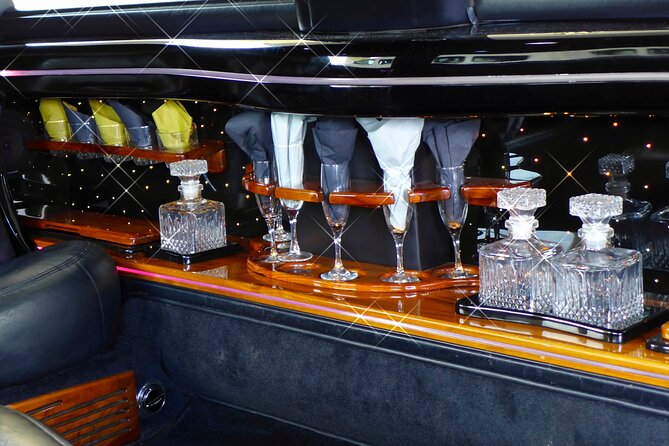 Dallas Best of Shopping Malls in the Luxury Private Limousine - Indulge in Retail Heaven With a Private Limousine