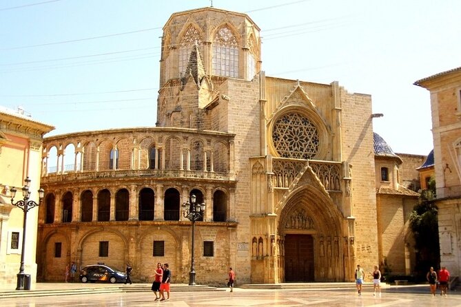 Departure Private Transfer: Valencia to Valencia Airport VLC in Luxury Van - Private Tour/Activity