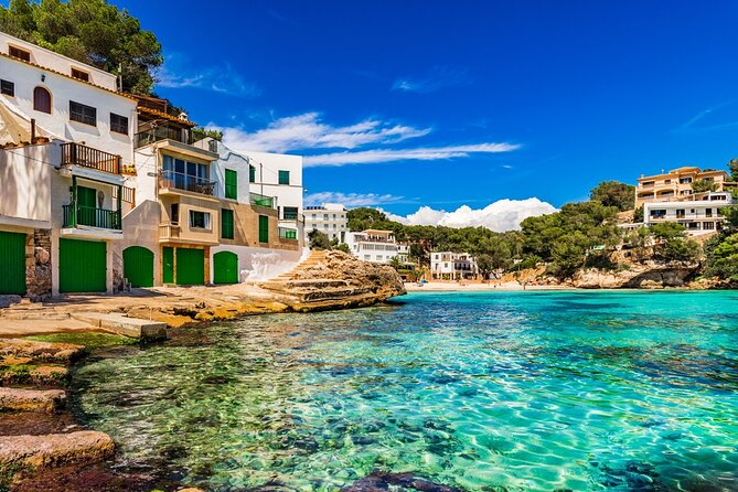 Departure Private Transfers : Palma to Mallorca Airport PMI in Luxury Van - Assistance and Inquiries