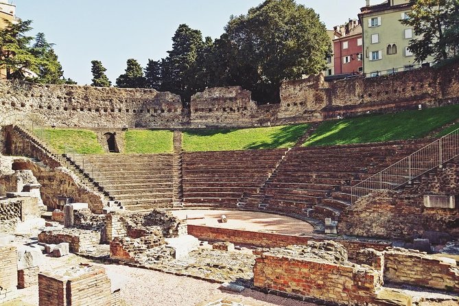 Discover Trieste on Foot - Inclusions: Professional Guide, Private Tour Experience, Food and Drinks