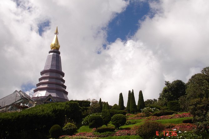 Doi Inthanon National Park and 2 Hours Hiking With Private Tour - Pricing and Additional Costs