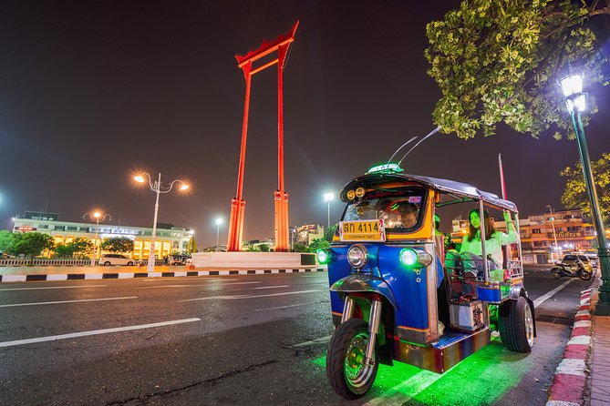 สวัสดี ทัวร์กรุงเทพฯ (ไฟประดับกลางคืน) - อาหารถนนที่ดีที่สุด (เรียนแนวนางเล็ก) - Exploring Bangkoks Nightlife