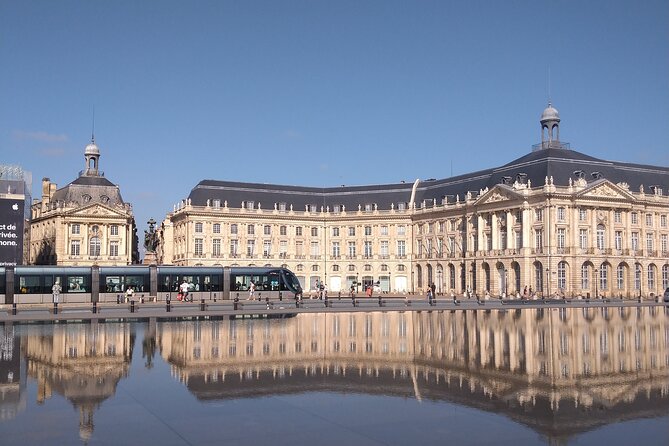 Early Bird City Tour - Nice Morning Walk in Bordeaux - Ending the Activity at the Meeting Point