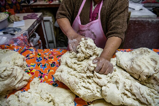 Earth, Corn & Fire: Tasting the Roots of Oaxacan Cuisine - Taking in the Local Food Culture
