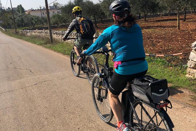 Ebike Tours: Alberobello and the Wines of Valle Ditria - Wine Tasting at a Historic Estate