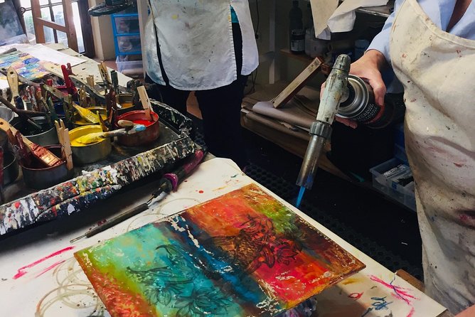 Encaustic Painting Workshops With Ezshwan Winding - Meeting and Pickup Information