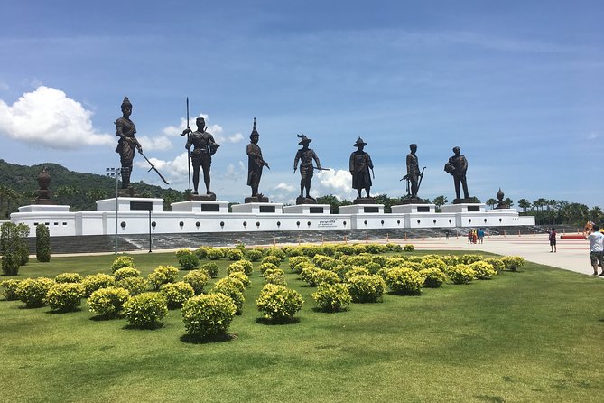 Explore Hua Hin and Surroundings With Private Guide for Half Day - Customized Itinerary and Lunch