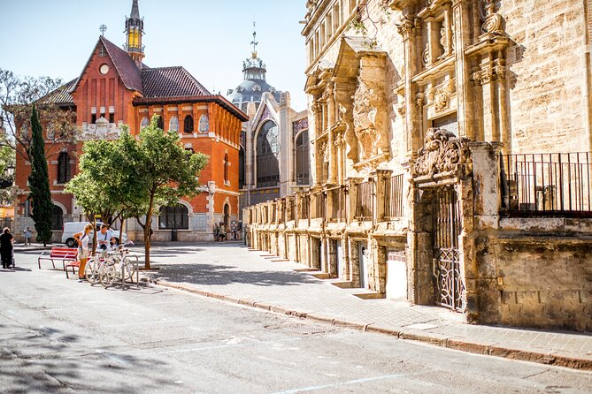 Explore Valencia in 1 Hour With a Local - Reviews and Refunds