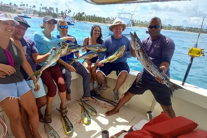 FISHING PRO CHARTERS - Boat Excursion – Mar-Quesa - Traveler Photos
