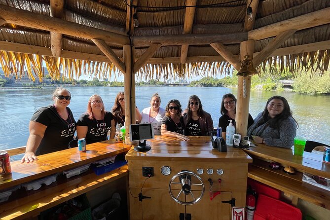 Floating Tiki Bar (Boat Tour) on the Ottawa River - Whats Included