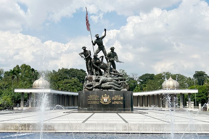 From Singapore: Private Kuala Lumpur Guided Day Tour 2 MEALS - Dietary Preferences and Malaysian Cuisine