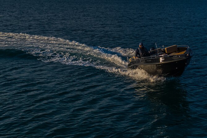 Full and Half-Day Boat Rental in Santorini - License Free - Boat Rental Options