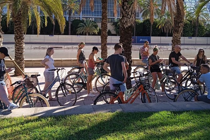 Full Day Bike Rent in Valencia - Meeting and Pickup Information