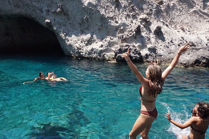 Full-Day Cruise in Antiparos and Despotiko With Barbecue - Positive Experiences