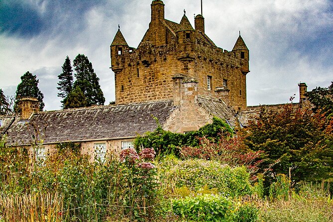 Full-Day Private Tour to Urquhart Castle Loch Ness and Inverness - Expert Tour Guide and Testimonials