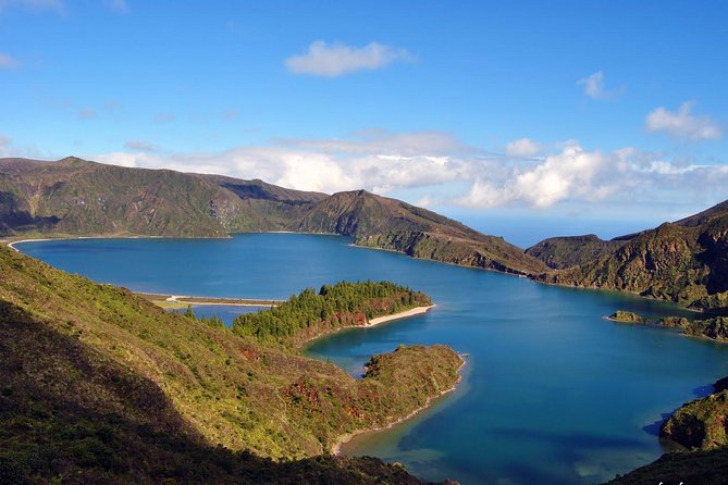 Full Day Sete Cidades and Lagoa Do Fogo PRIVATE 4WD Tour With Lunch - Start and End Time