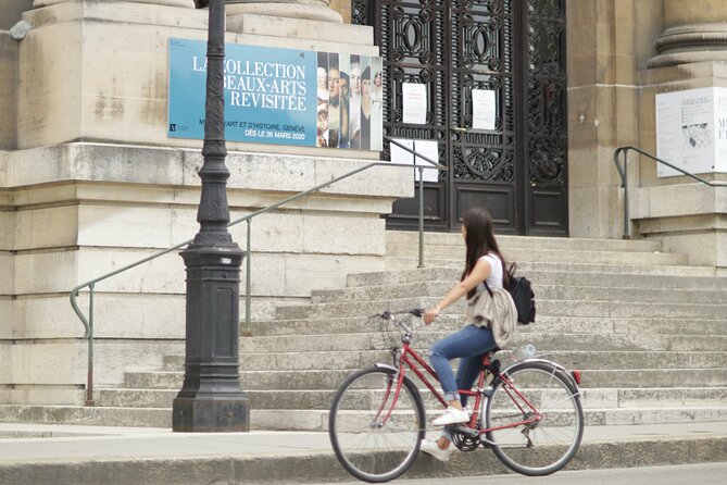 Geneva the Highlights Tour on a Bike - 3h - Cancellation Policy