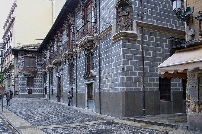 Granada: Royal Chapel Guided Walking Tour - Tips for the Tour