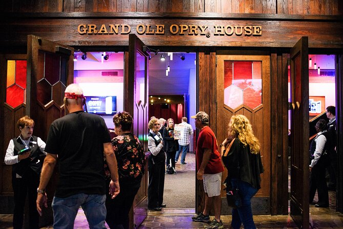Grand Ole Opry VIP Experience: Admission With Lounge Access and Artist Visit - VIP Experience Recommendation