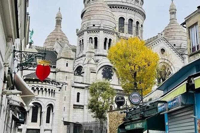 Guided Tour of Montmartre With a Local Guide in a Small Group. - Reviews and Additional Information