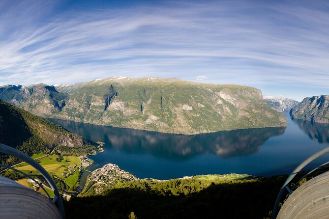 Guided Tour To Nærøyfjorden, Flåm And Stegastein - Viewpoint Cruise - Positive Reviews About the Tour Experience