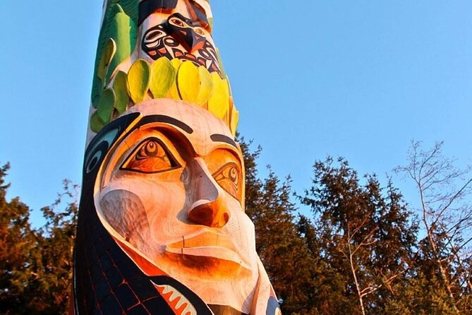 Guided Walking Tour in Totem Park NATIONAL PARK - End Point and Visitor Center