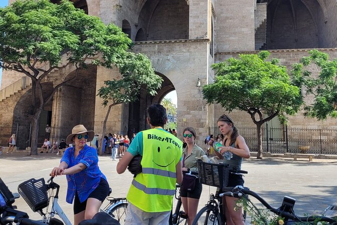 Half Day Bike Tour Through the City of Valencia - Meeting Point and Pickup Details