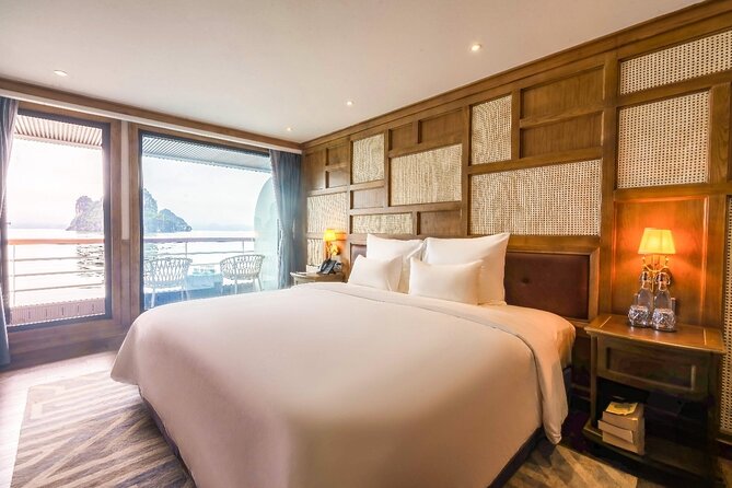 Half-Day Cruise Day Tour in Halong Bay With Lunch - End Point and Details