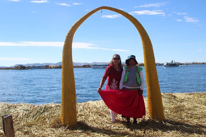 Half-Day Uros Floating Island Tour From Puno - Handicrafts of the Uros People