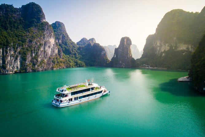 Halong Bay Best Luxury Cruise - Halong Arcady 1 Day Cruise - Dining Options