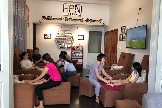 Hani Health Spa - Hotstone Foot Massage 60 - Techniques Used in Hotstone Foot Massage