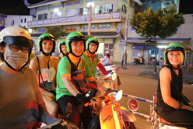 Hoi An Vespa By Night Street Food Tour - Sampling Traditional Vietnamese Dishes