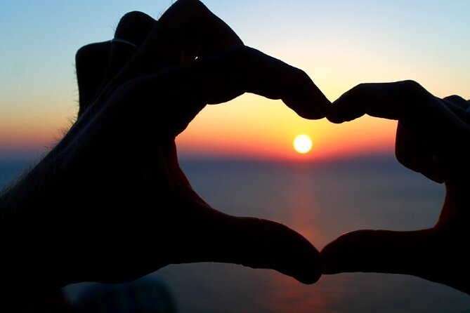 Honeymoon Private Santorini Luxury Guided Tour - Private Itinerary